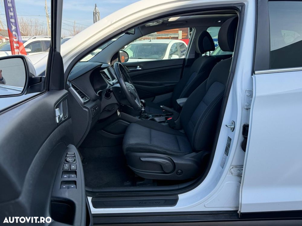 Hyundai Tucson 2.0 CRDI 2WD Style - 7