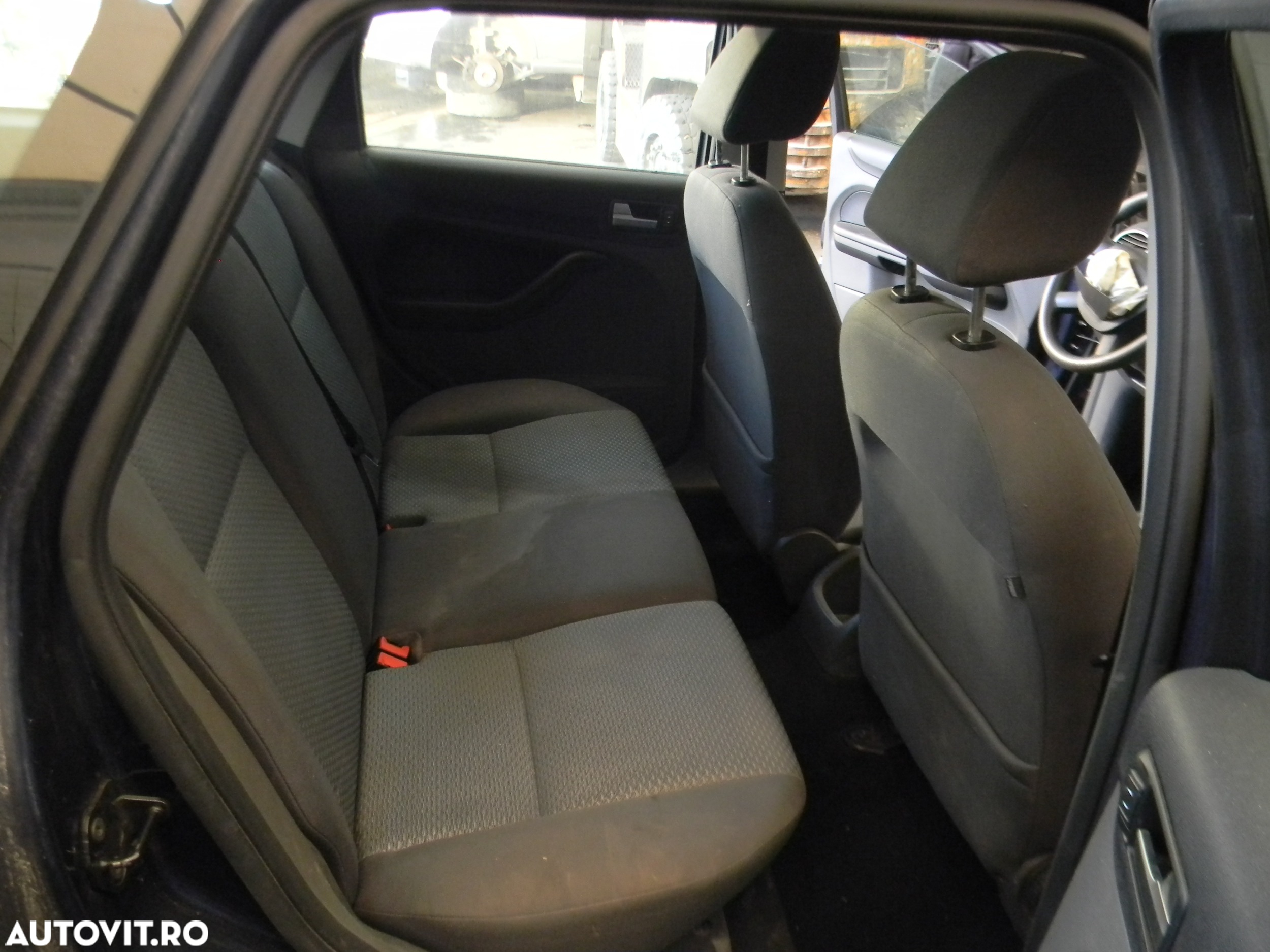 Dezmembrari  Ford FOCUS Mk 2  2004  > 2012 1.6 TDCi Motorina - 23