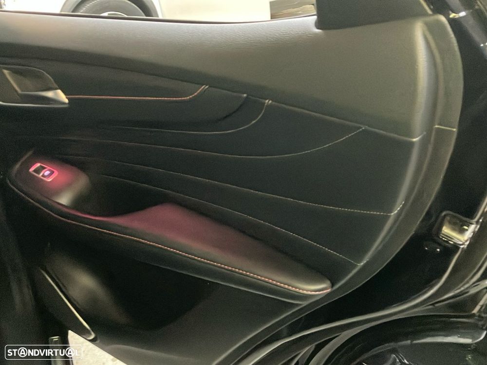 MG EHS 1.5 T-GDI Plug-in Hybrid Luxury - 22