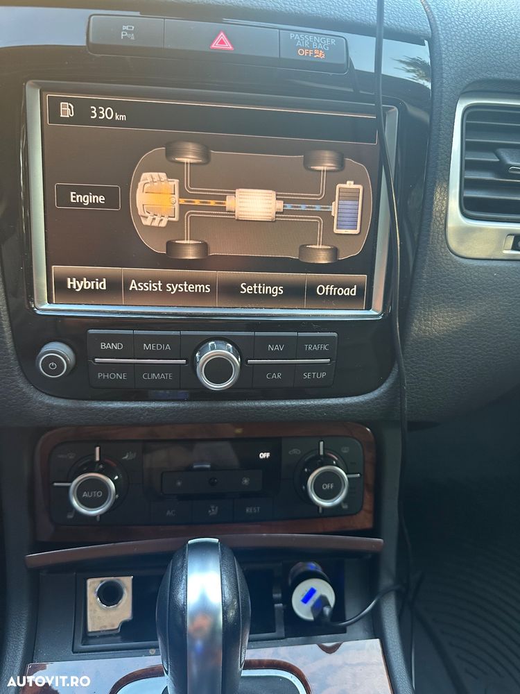 Volkswagen Touareg - 20