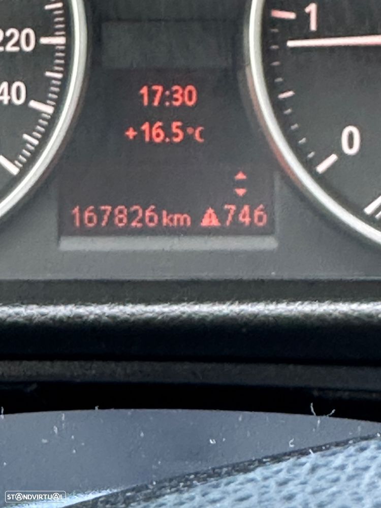 BMW 318 d - 8