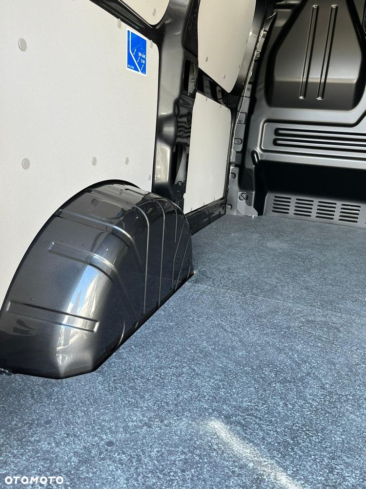 Volkswagen Transporter FURGON Edition - 24