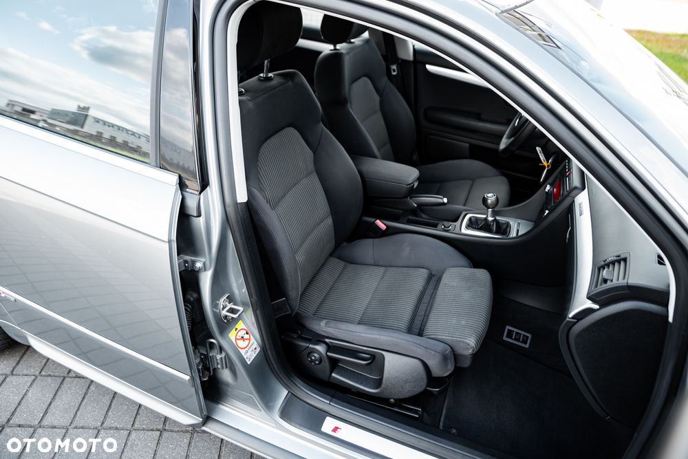 Audi A4 - 25