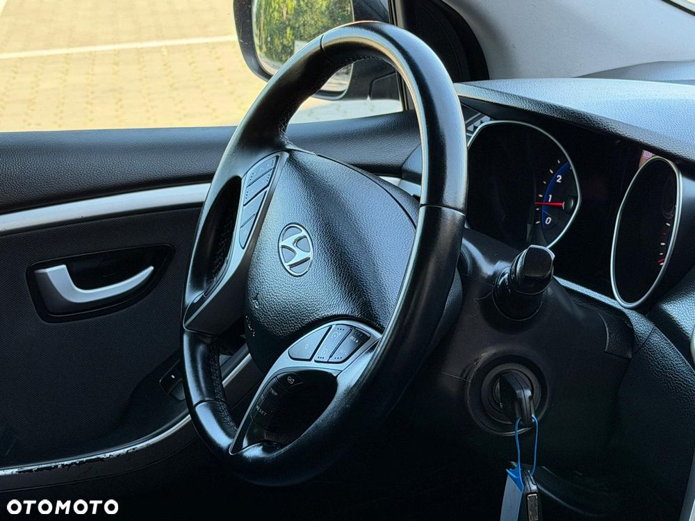 Hyundai i30 1.6 Automatik Trend - 30