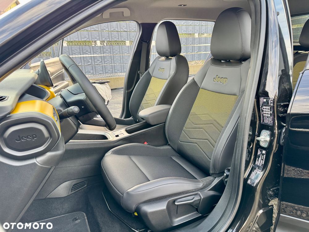 Jeep Avenger 54kWh - 17