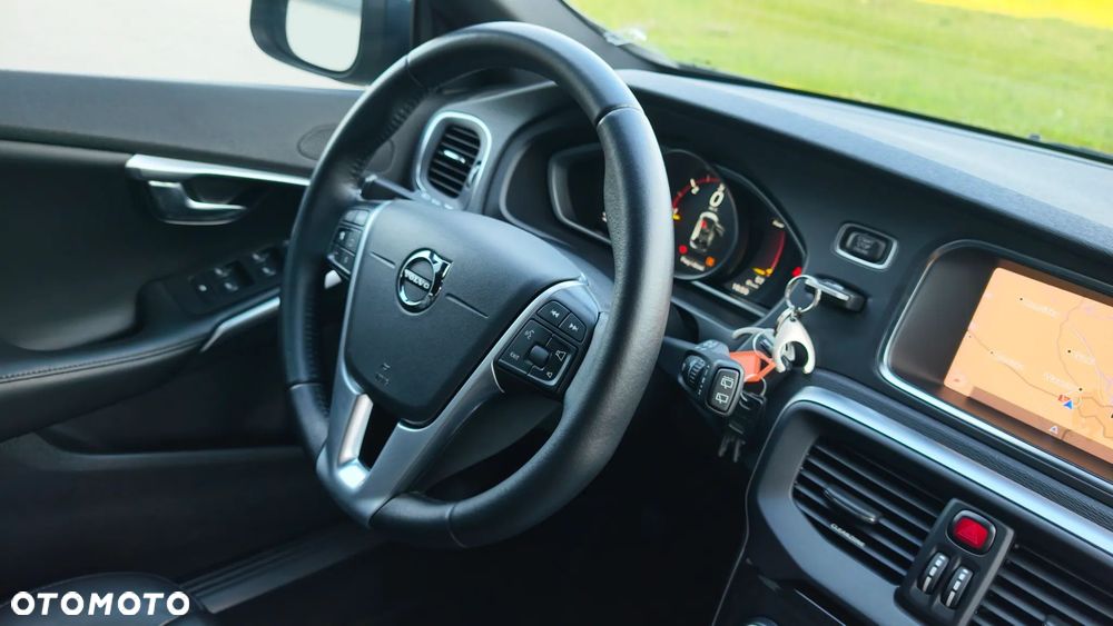 Volvo V40 D3 Momentum - 30