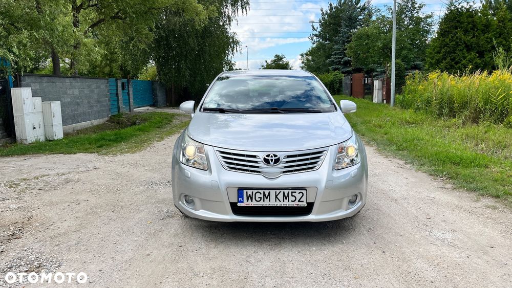 Toyota Avensis 1.8 Sol - 11