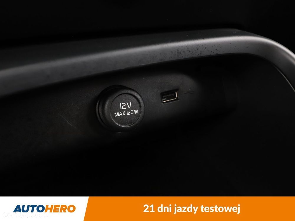 Volvo XC 40 T2 Core - 25