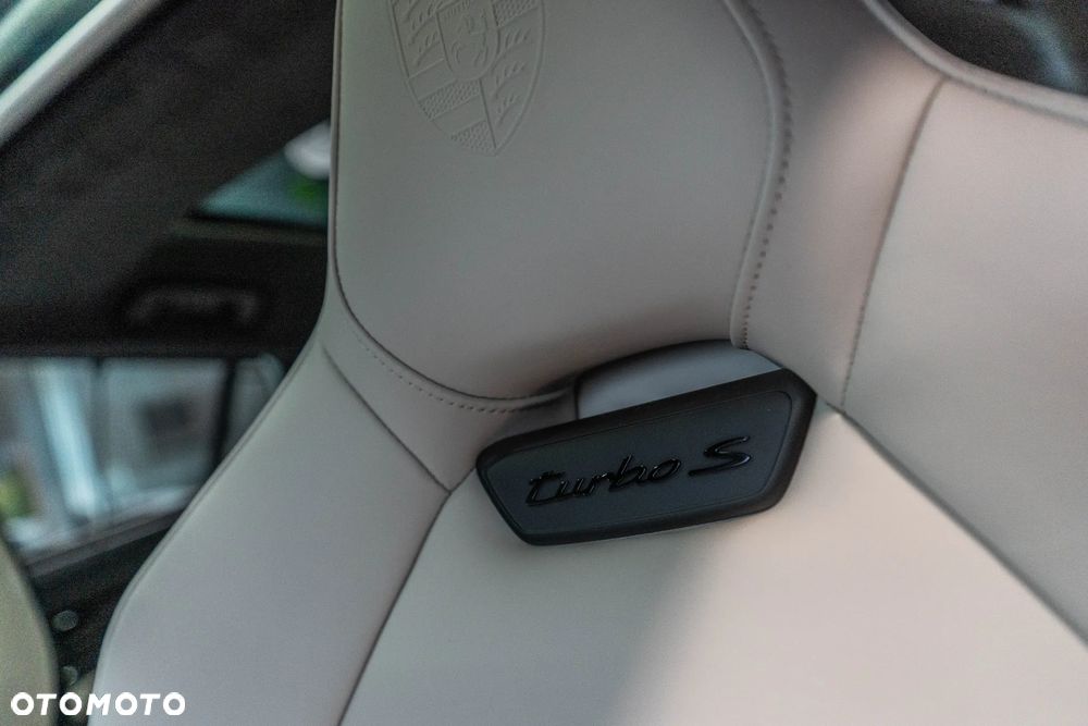 Porsche Panamera Turbo S E-Hybrid PHEV - 29