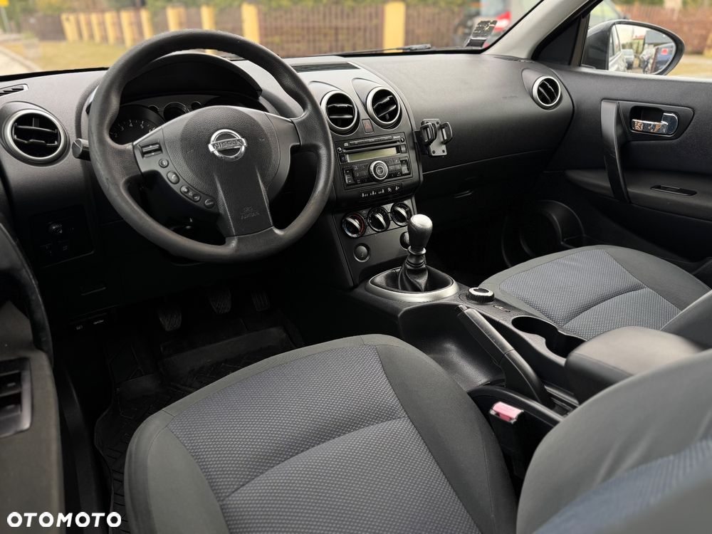 Nissan Qashqai 2.0 4x4 visia - 13