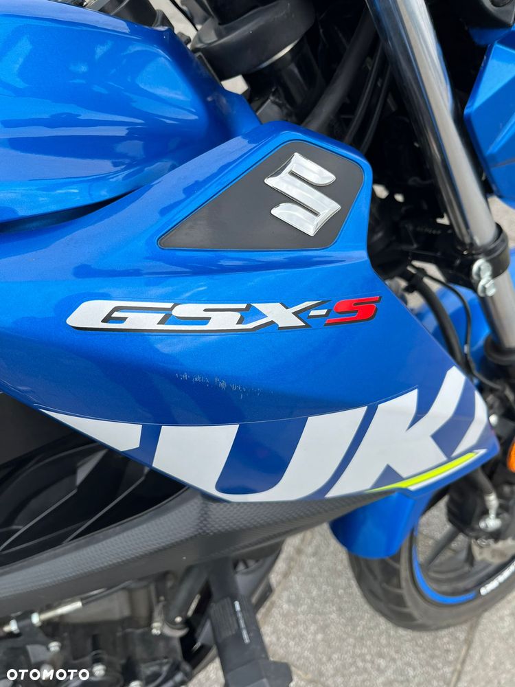 Suzuki GSX - 9