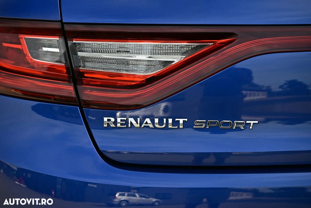 Renault Megane ENERGY TCe 205 EDC GT - 29