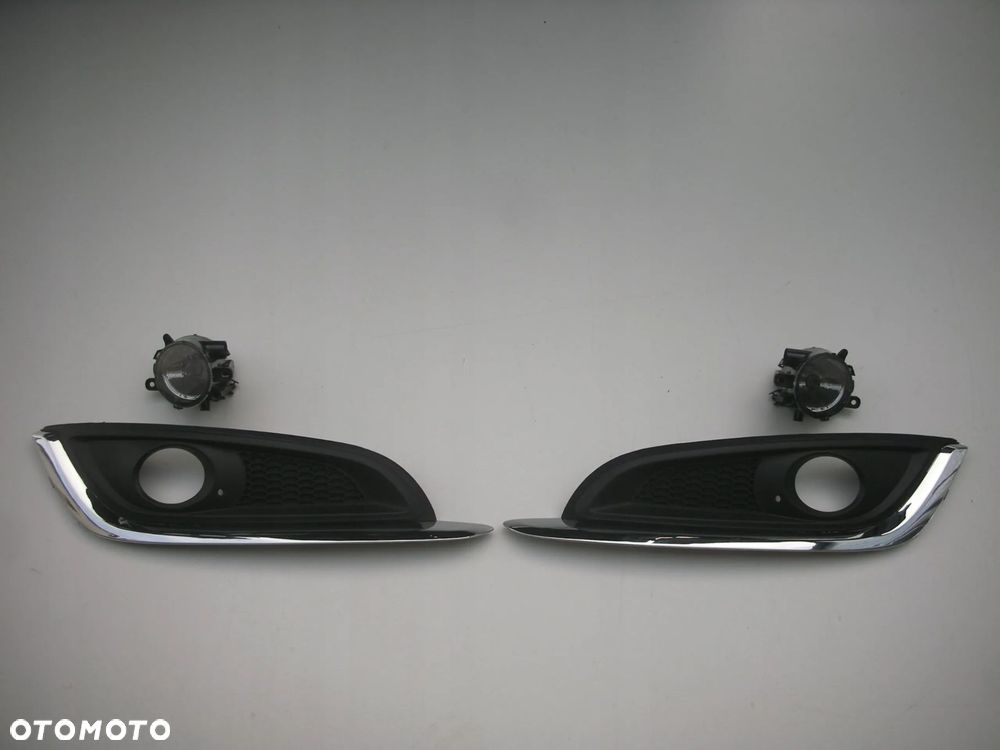 KRATKA HALOGEN CHROM LEWY OPEL INSIGNIA 2013-2017 LIFTING - 2