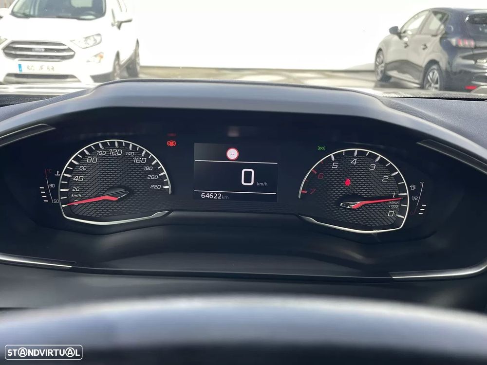 Peugeot 2008 1.2 PureTech Active Pack - 28