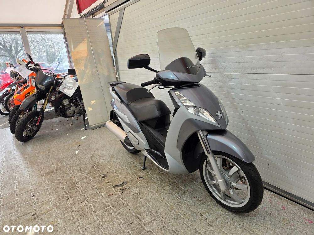 Peugeot Geopolis - 8