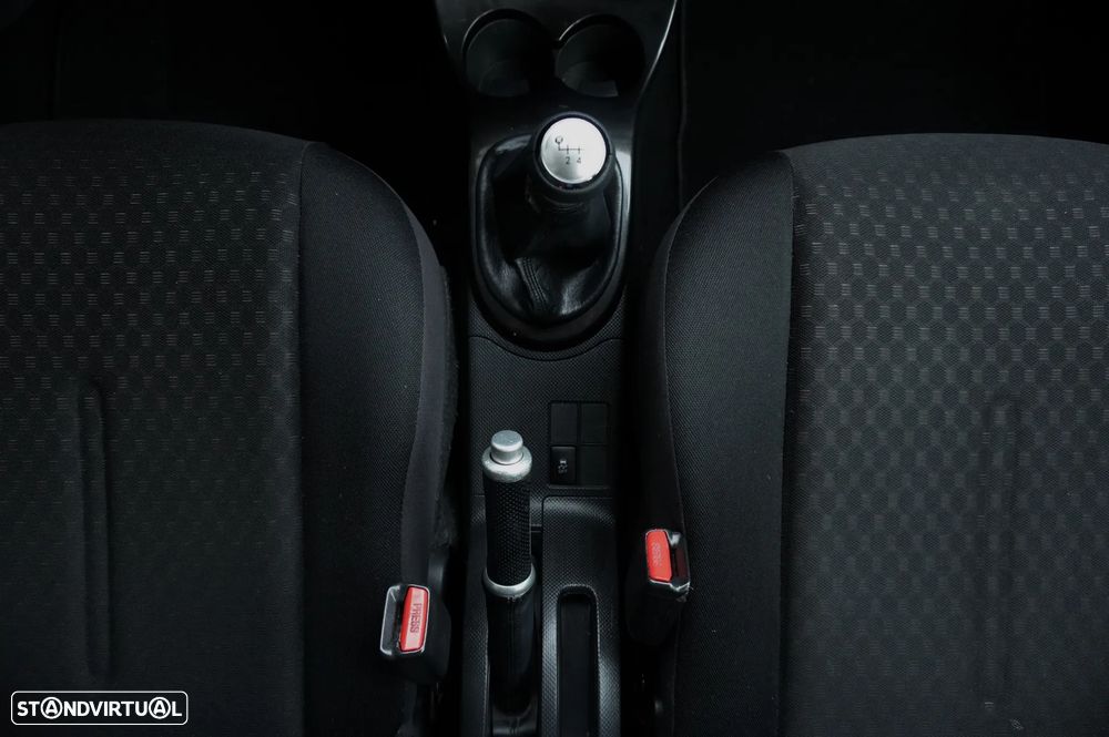 Toyota Urban Cruiser 1.4 D-4D High Pack - 34