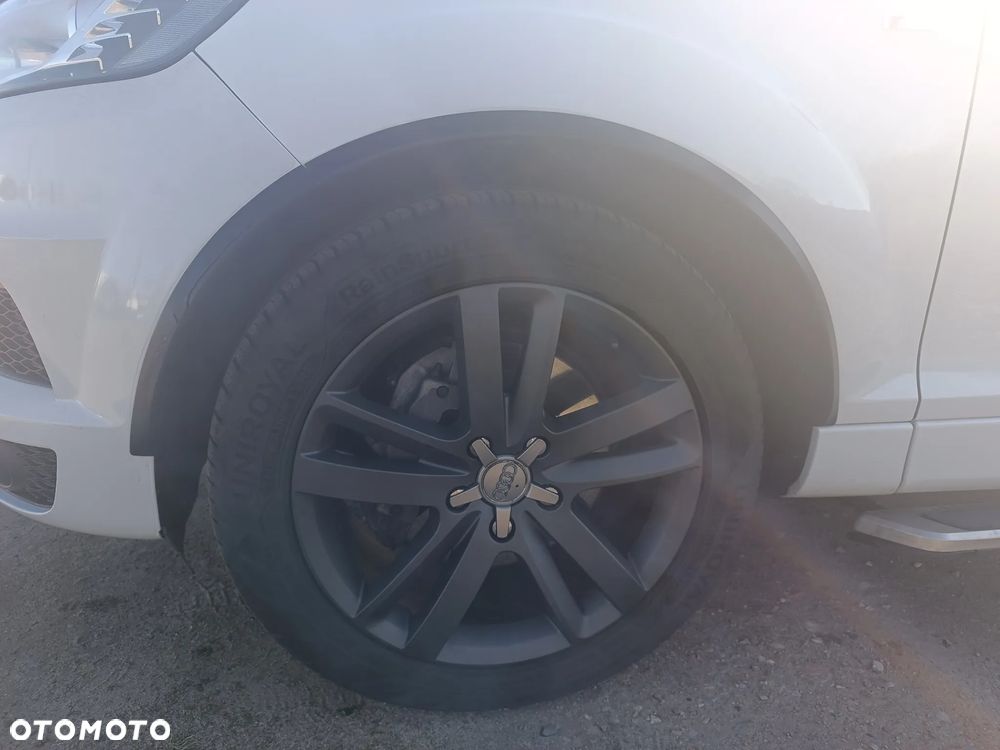 Audi Q7 - 5