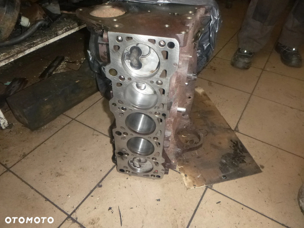 BLOK SILNIKA SILNIK VW T4 2,4D PO REMONCIE
