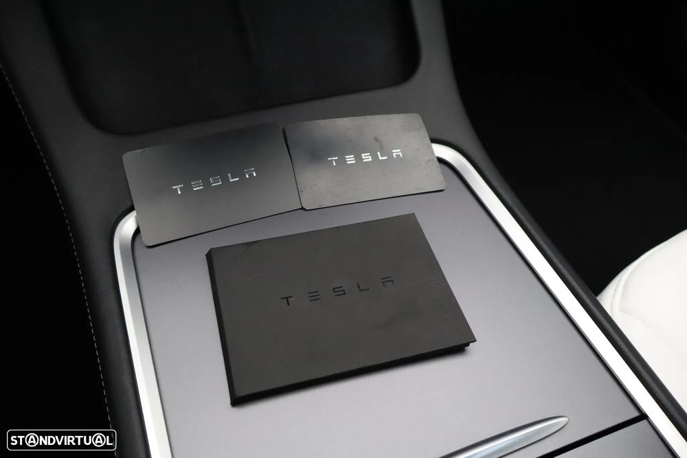 Tesla Model 3 Long Range AWD Dual Motor - 27