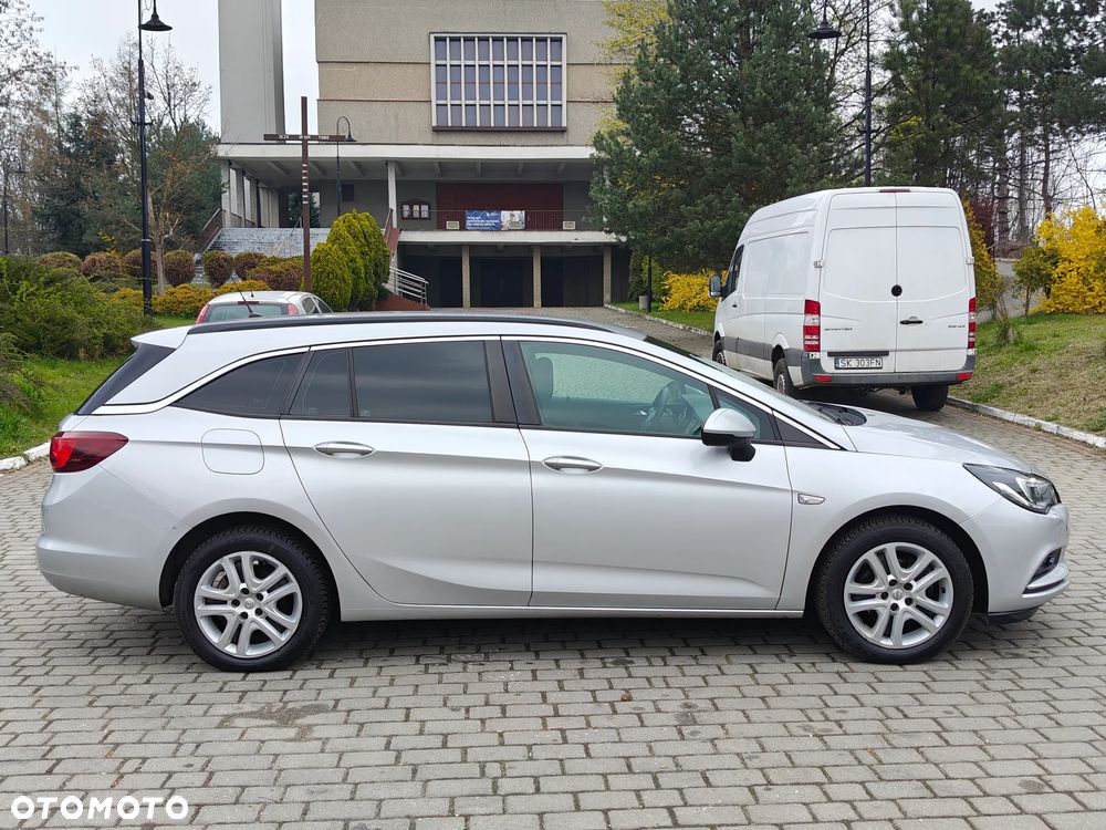 Opel Astra 1.6 CDTI Sport - 11