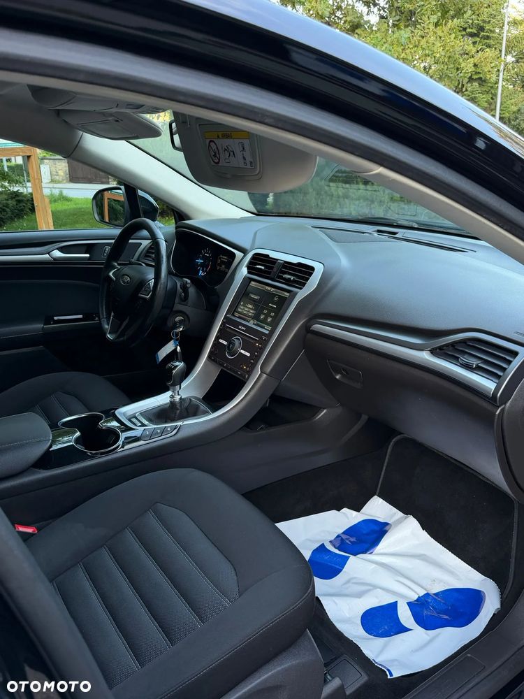 Ford Mondeo - 12