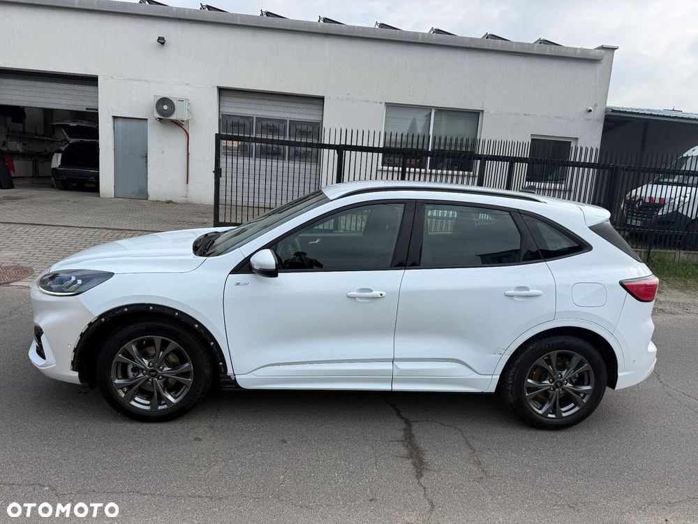Ford Kuga 2.5 FHEV FWD ST-Line - 9