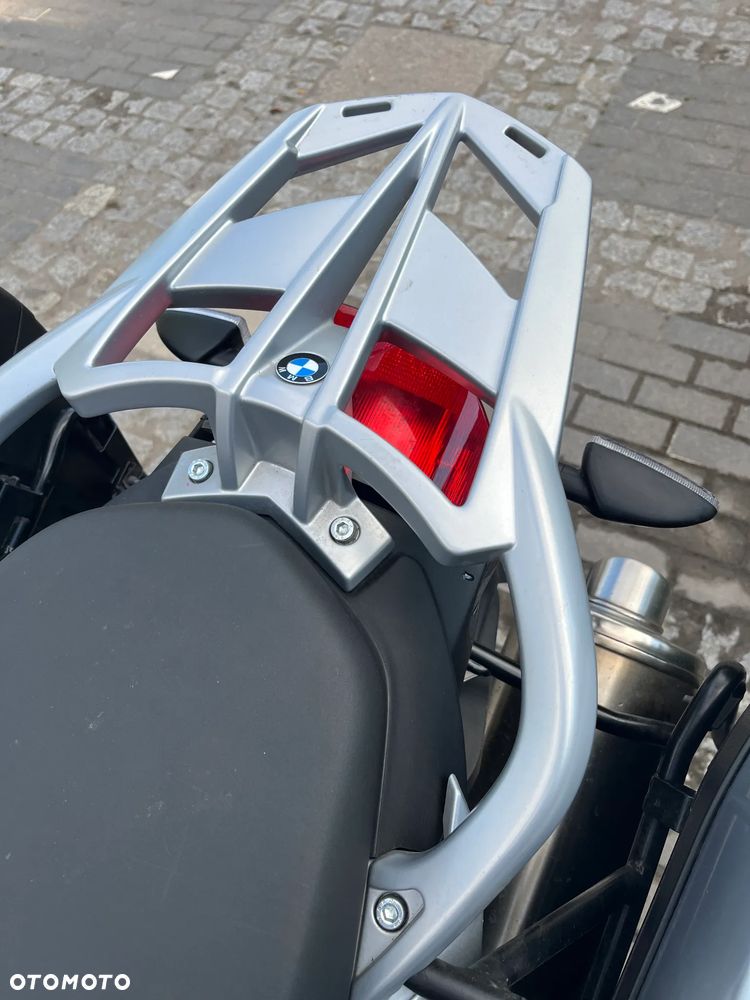 BMW F - 10