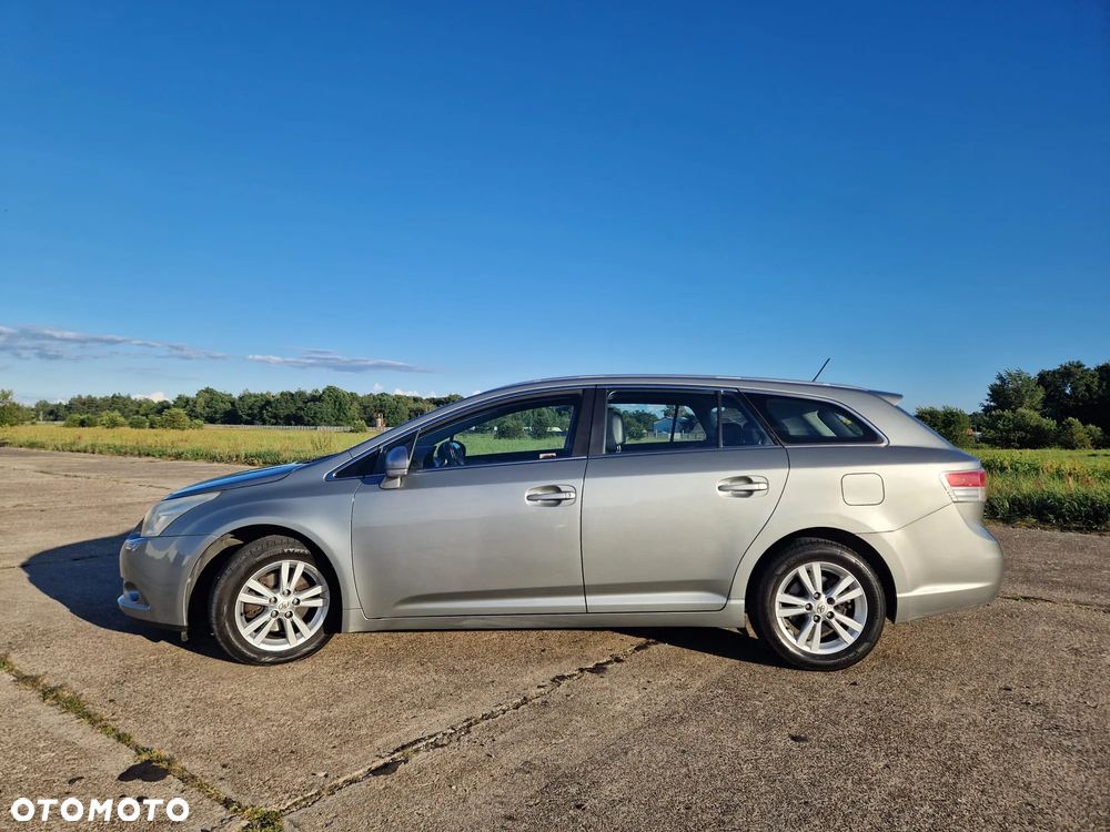 Toyota Avensis 2.0 D-4D Luna - 9