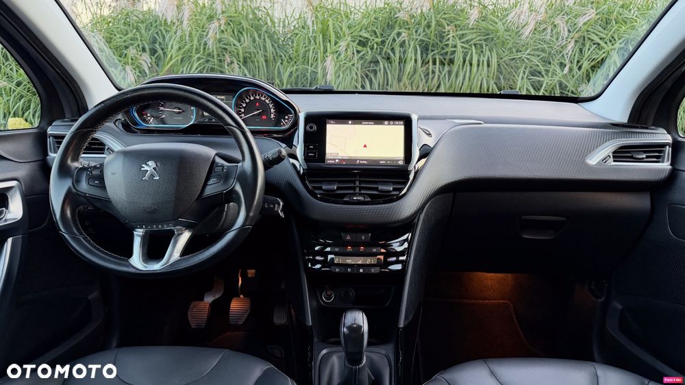 Peugeot 2008 PureTech 110 Stop&Start Allure - 33