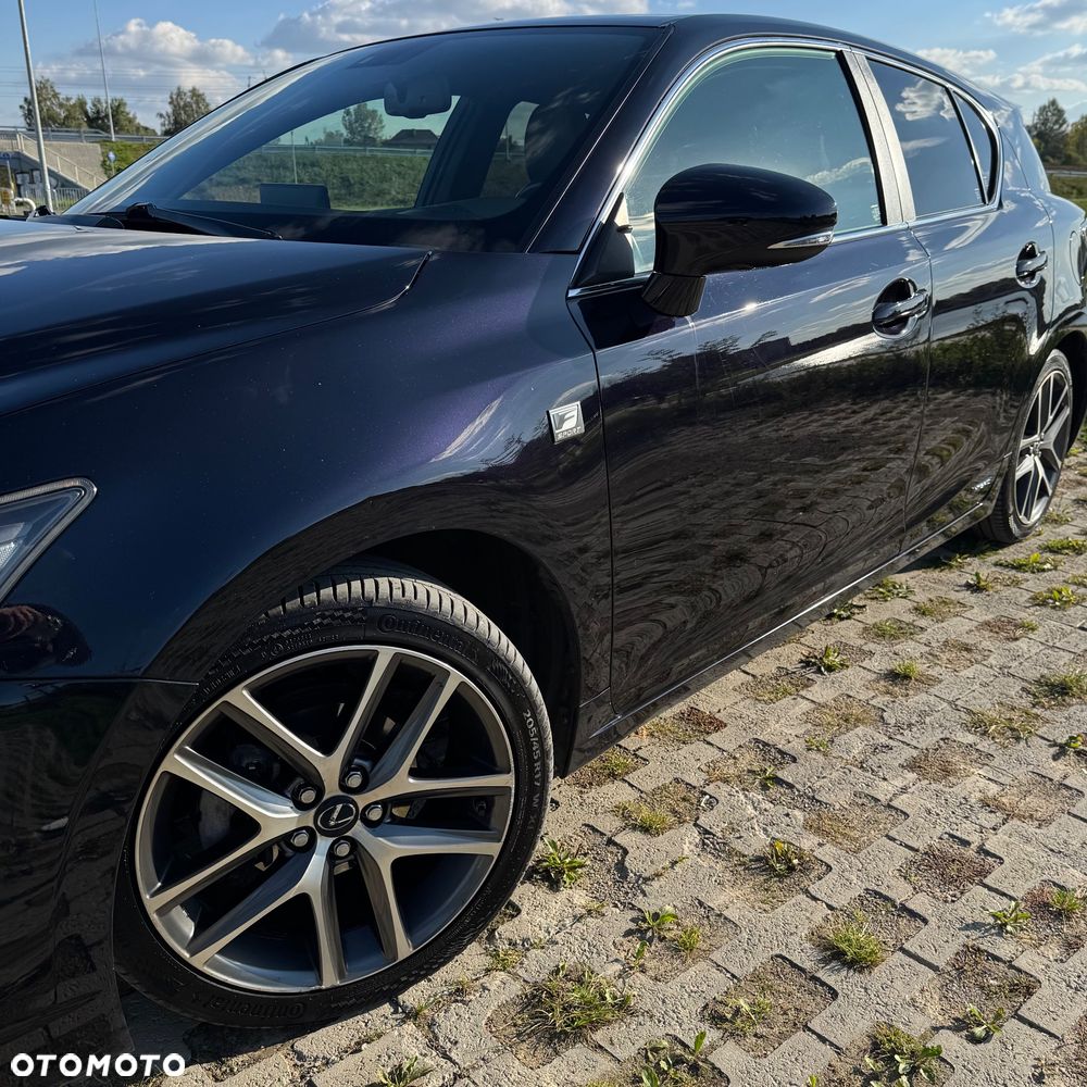 Lexus CT 200h F Sport - 18
