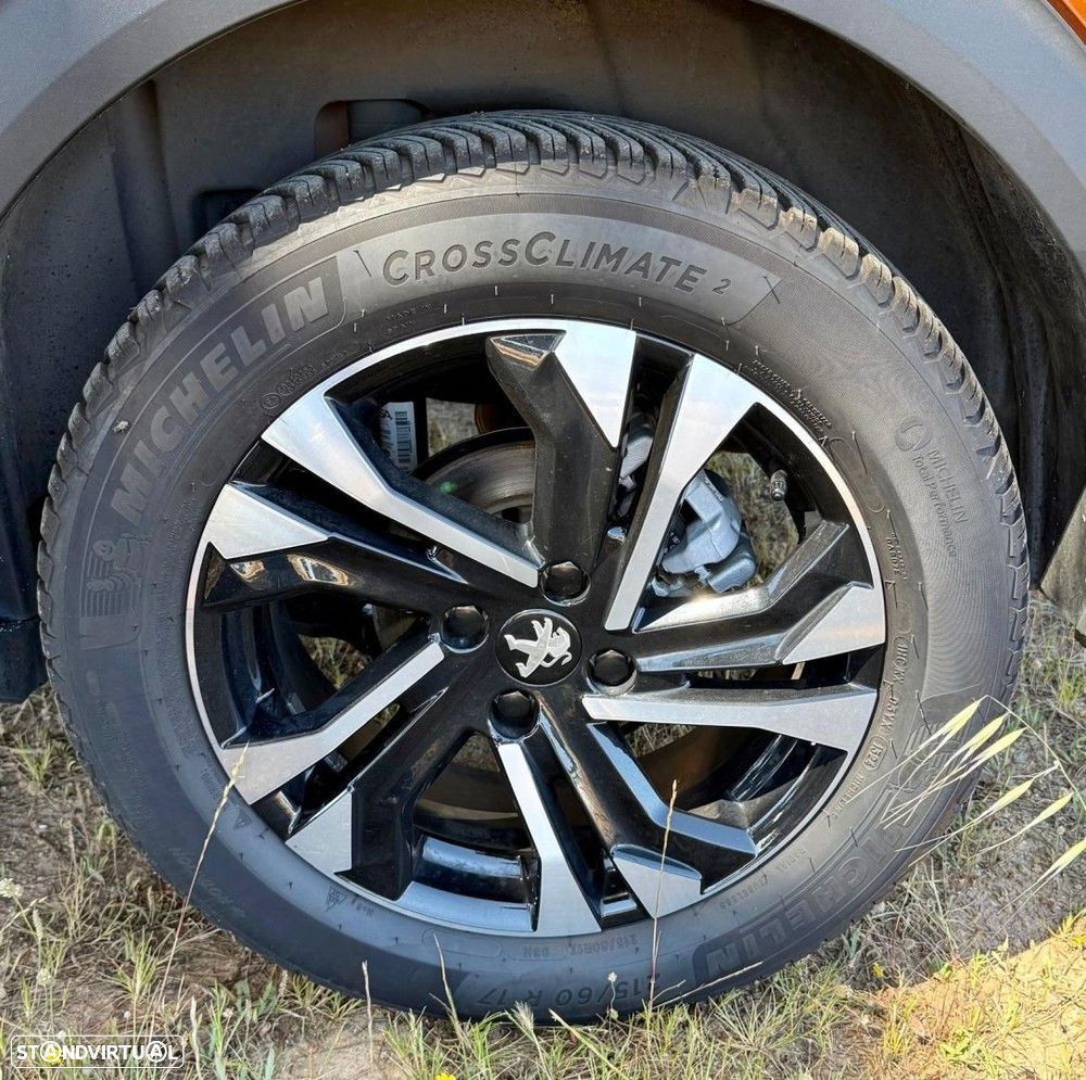 Peugeot 2008 1.2 PureTech Allure Pack EAT8 - 30