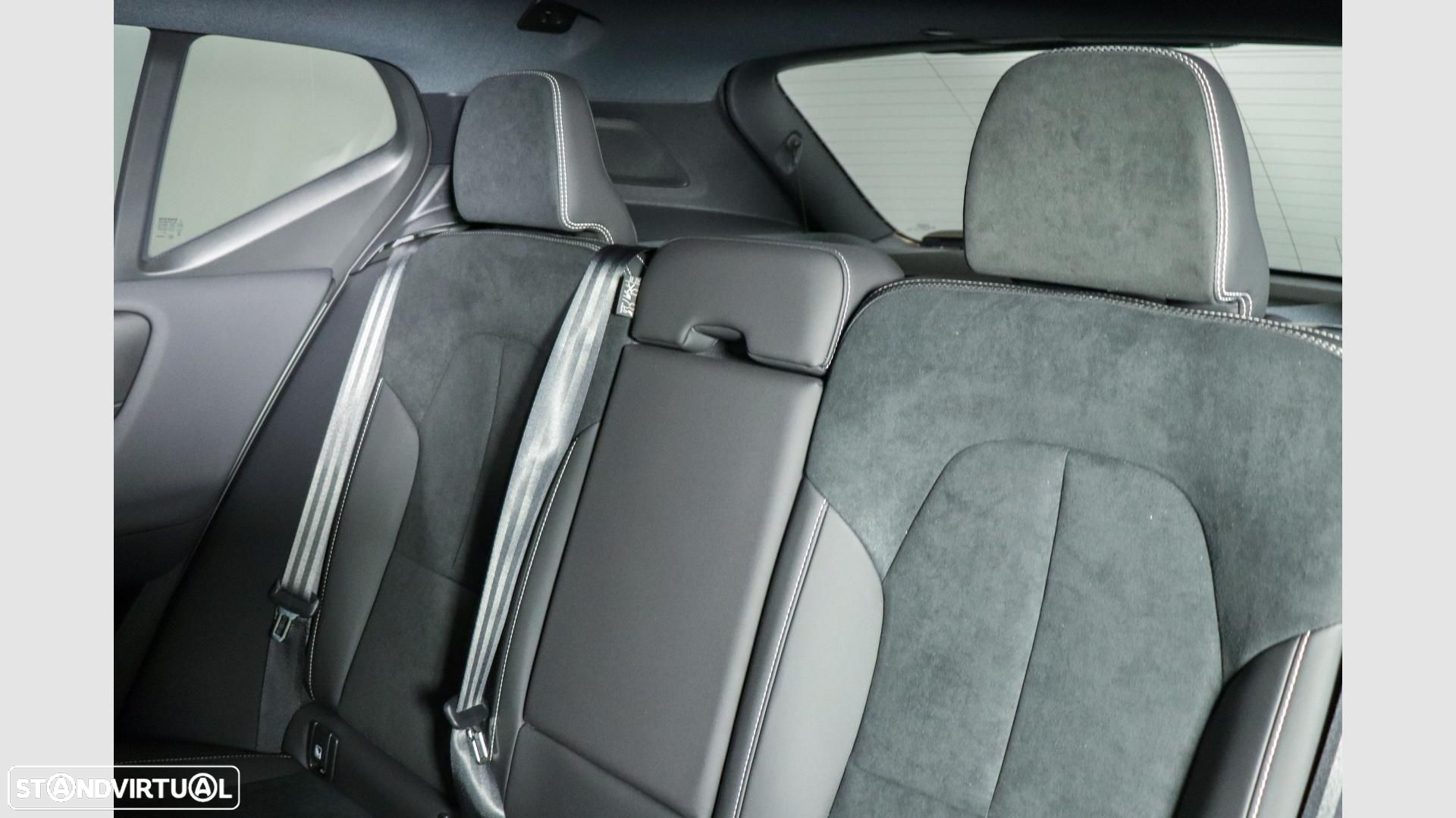 Volvo XC 40 Recharge Extended Range Plus - 18