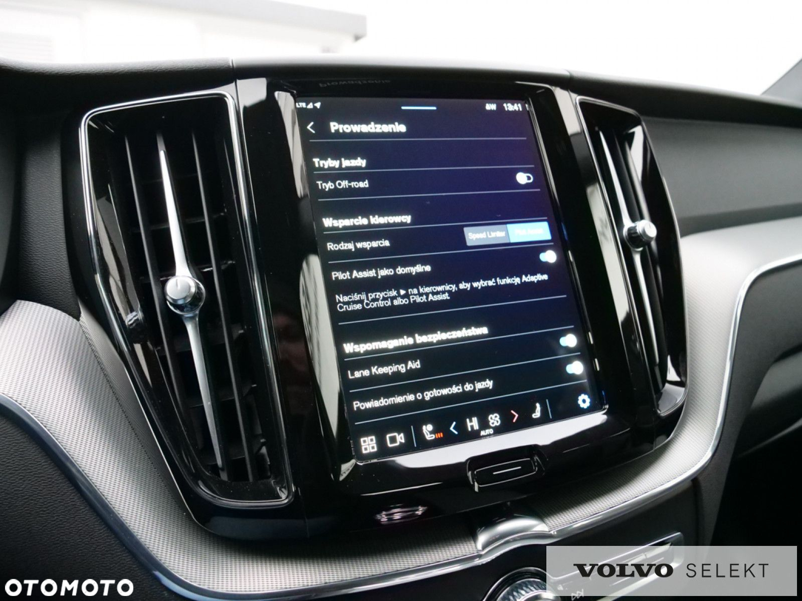 Volvo XC 60 - 30