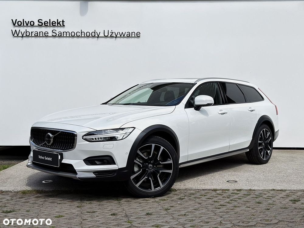 Volvo V90 Cross Country - 1