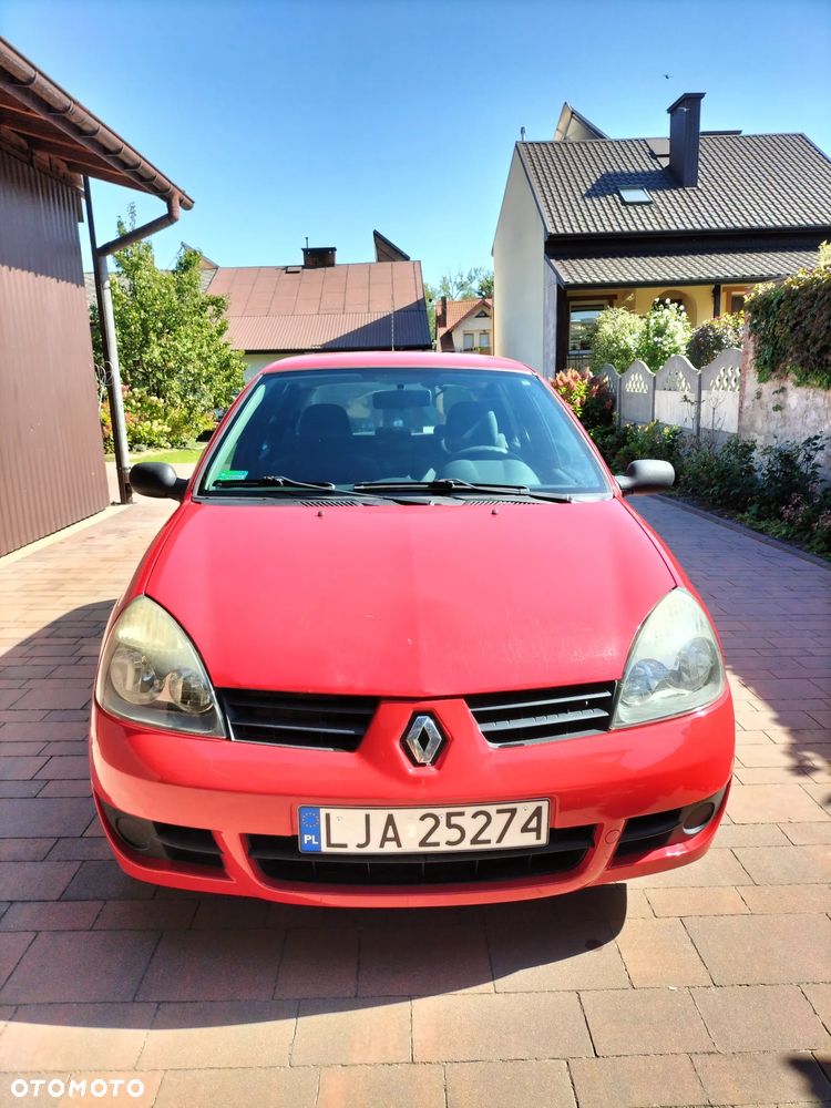 Renault Clio - 1