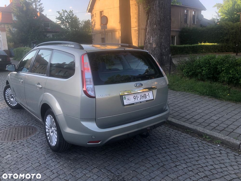 Ford Focus 1.8 FF Platinium X - 9