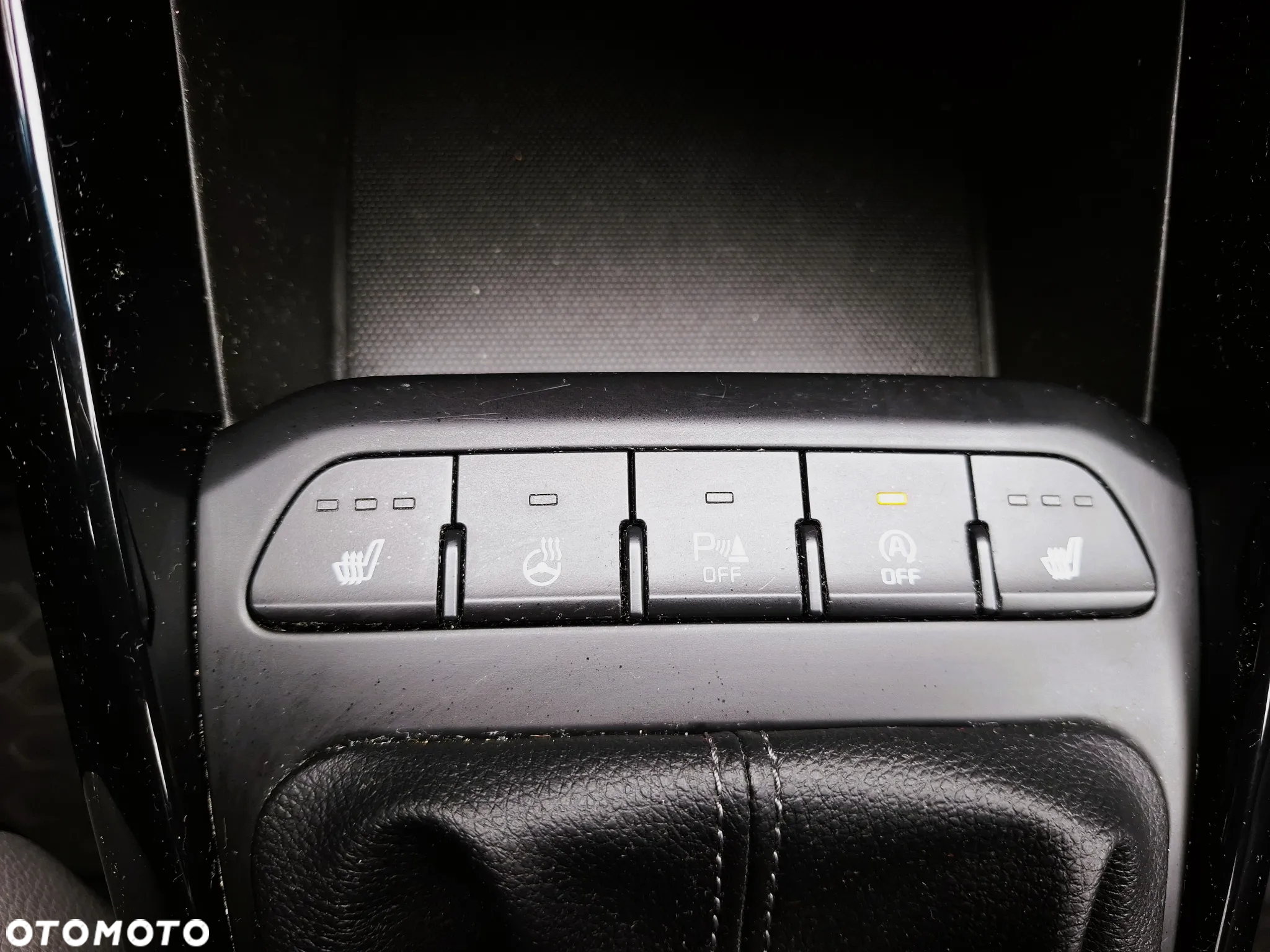 Kia Stonic 1.4 L - 22
