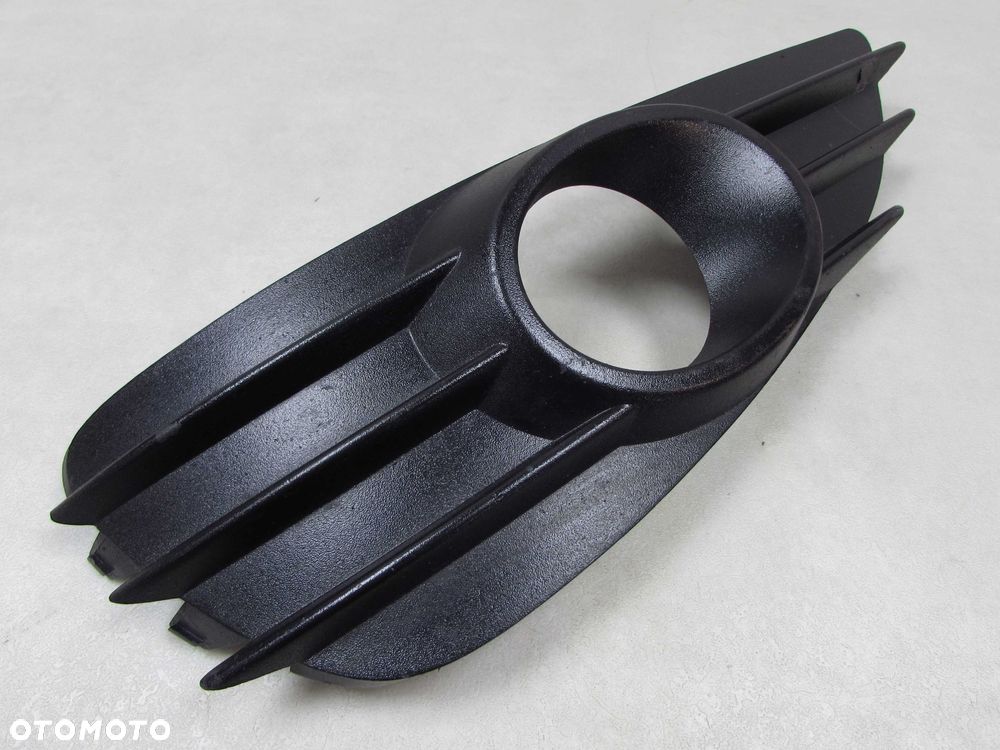 OPEL ASTRA H III GTC 04-07 KRATKA ATRAPA ZDERZAKA HALOGENU LEWA 13110336 - 3