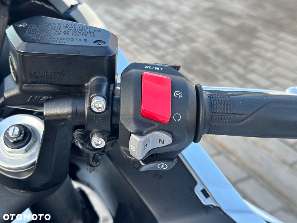 Honda VFR - 29