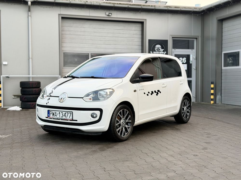 Volkswagen up! BlueMotion Technology street - 14