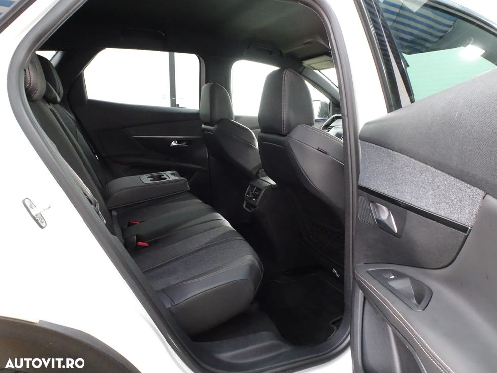 Peugeot 3008 1.2 PureTech Turbo S&S EAT6 GT-Line - 18