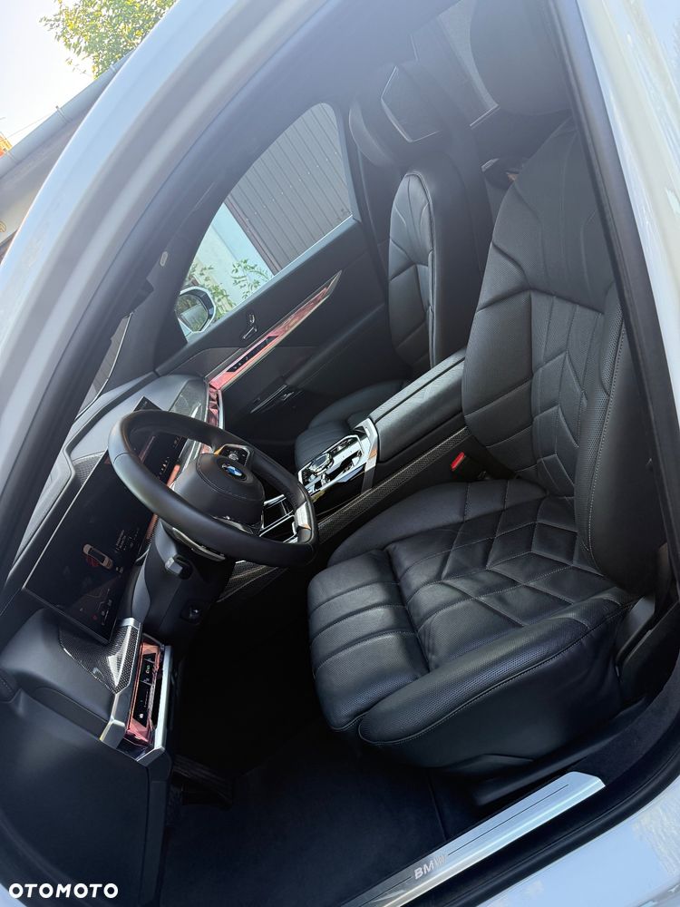 BMW Seria 7 - 4