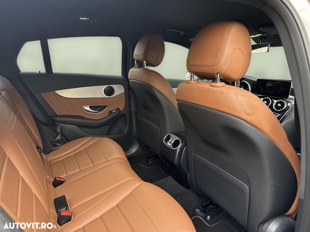 Mercedes-Benz GLC Coupe 300 de 4Matic 9G-TRONIC AMG Line - 14