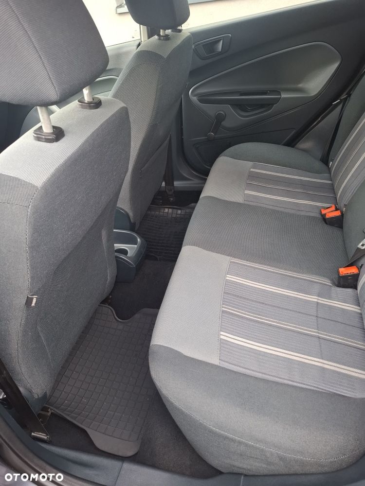 Ford Fiesta - 6