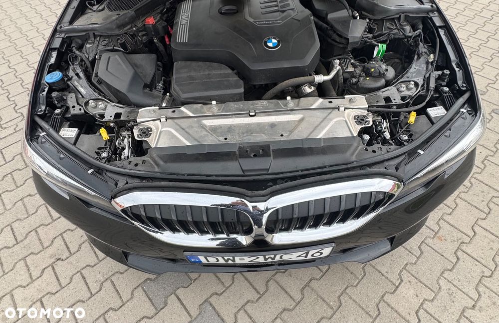 BMW Seria 3 318i Business Edition sport - 6