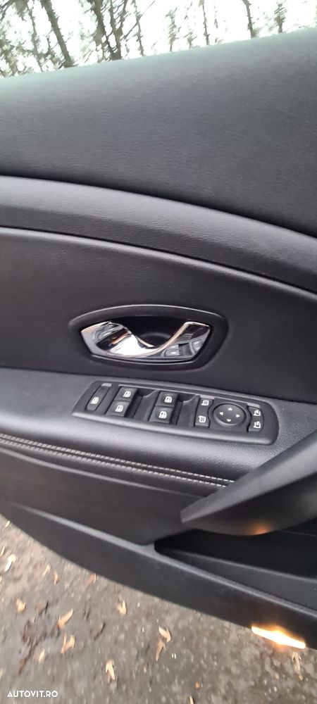 Renault Megane dCi 110 FAP EDC BOSE Edition - 10