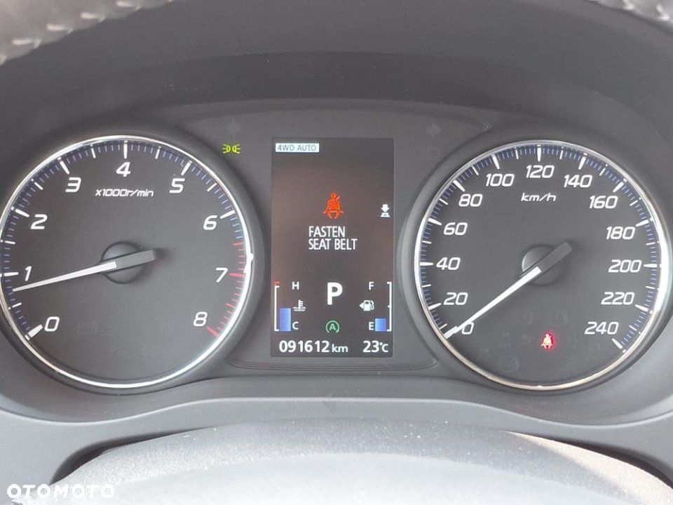 Mitsubishi Outlander - 17