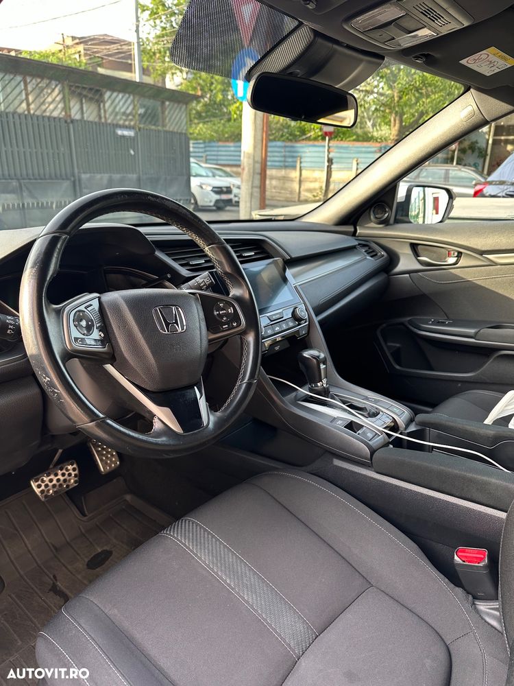 Honda Civic 1.0 VTEC Turbo CVT Elegance - 9