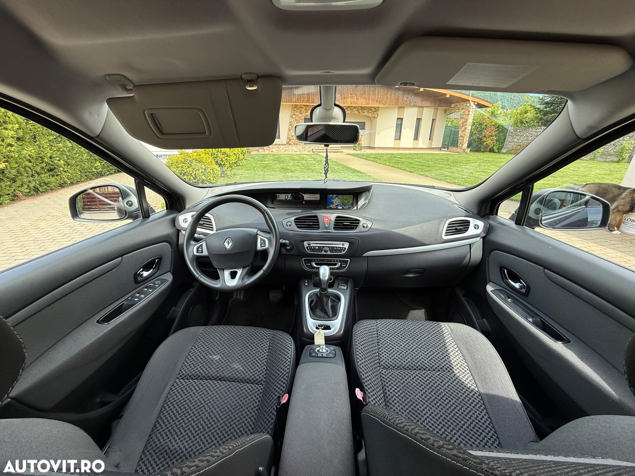 Renault Grand Scenic dCi 110 EDC Bose Edition - 6