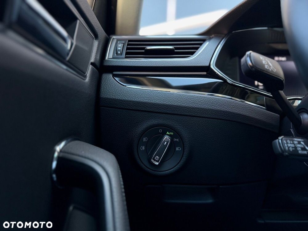 Skoda Superb 2.0 TDI SCR L&K DSG - 25